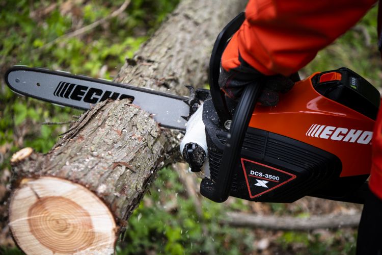 De stalen kam is één van de verbeteringen. De stalen kam is één van de verbeteringen.