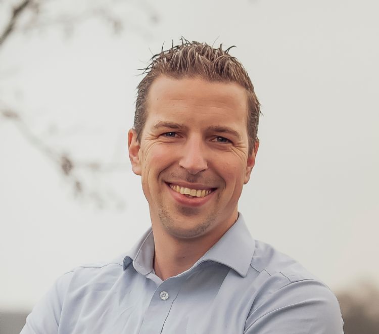 Henk van Eldik Henk van Eldik