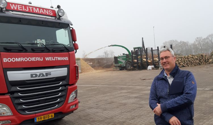 Kees Weijtmans, Boomrooier in Udenhout Kees Weijtmans, Boomrooier in Udenhout